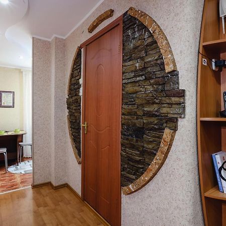 1-Комнатная Квартира В Центре Города На Пушкина 175 Костанай Екстер'єр фото